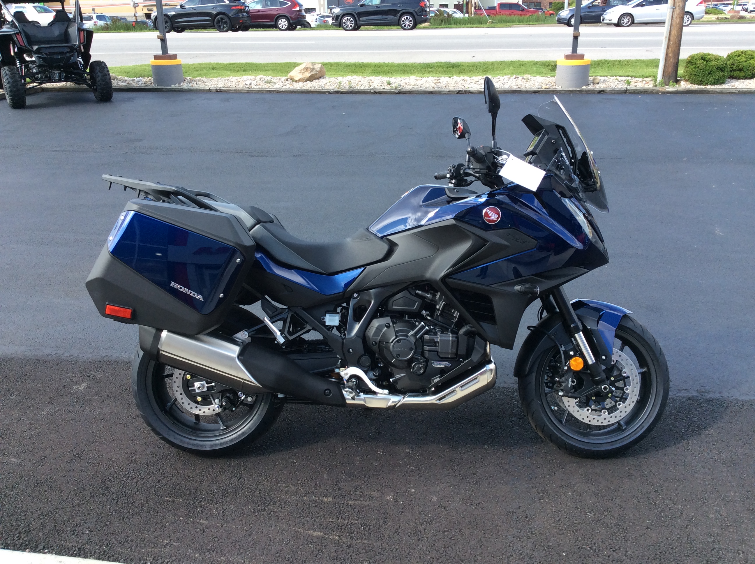 2025 Honda NT1100 DCT - Photo 2